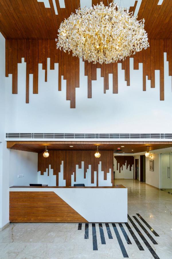 The Trios Hotel Kochi Exterior photo